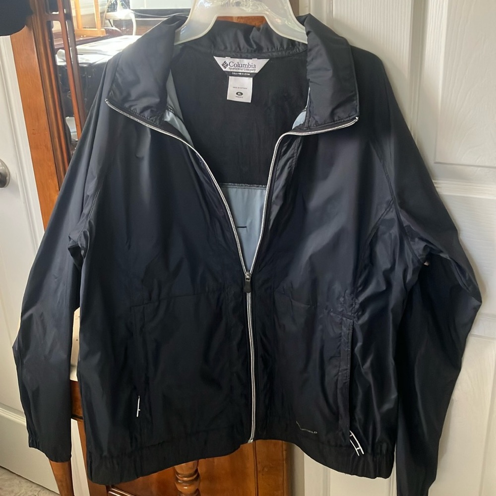 2/$45 Columbia Sportswear Black Hooded Windbreaker Nylon Front Zipper XL NEW